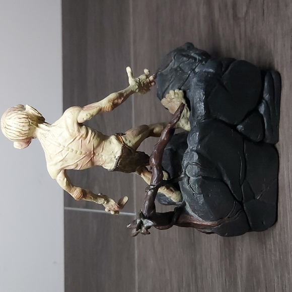 Gollum Talking Figure from Lord of the Rings - Picture 4 of 5